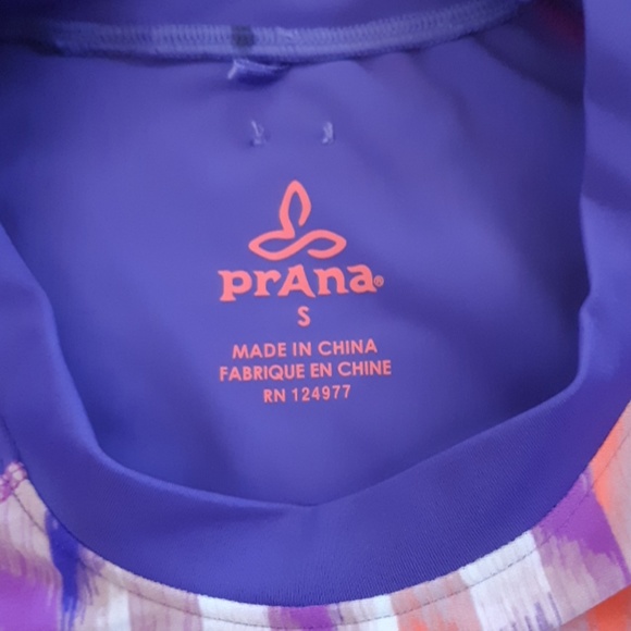 Prana Rashguard - Picture 2 of 3